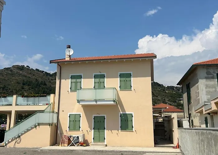 Casa Cristina Free Private Parking 文蒂米利亚