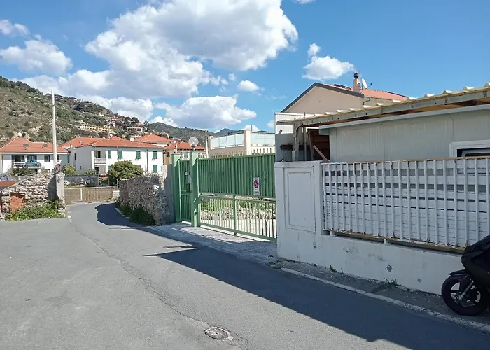 Casa Cristina Free Private Parking 文蒂米利亚