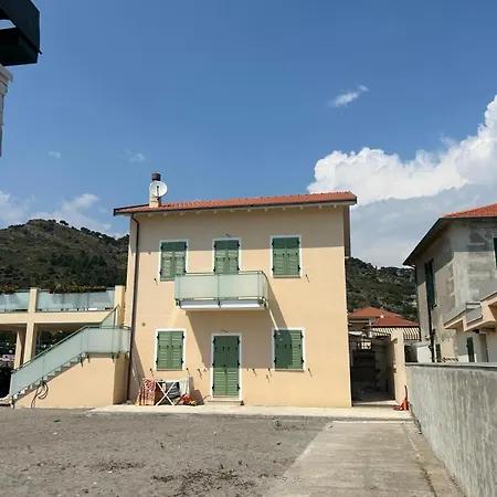 Casa Cristina Free Private Parking Ventimiglia